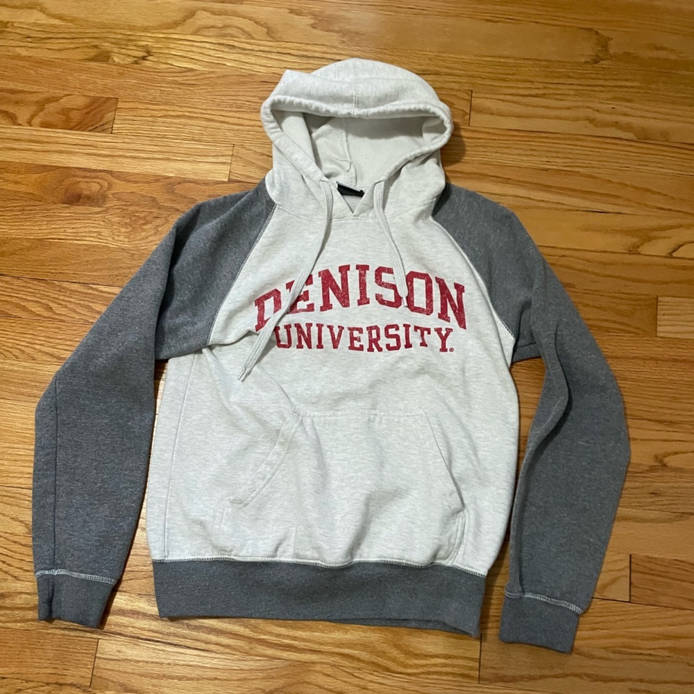Denison University Sweatshirt Size Medium